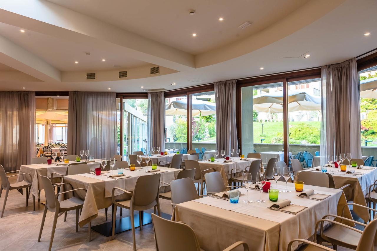 Le Torri Del Garda Familyspa Resort Torri Del Benaco Exterior photo